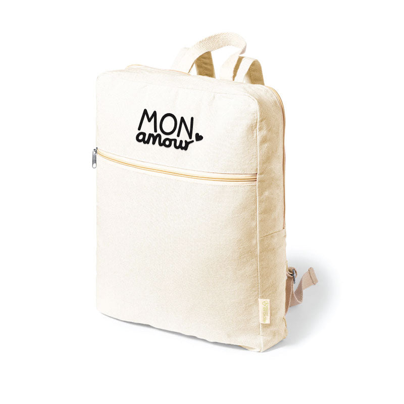 Sac à dos en coton recyclé avec compartiment principal, poche avant zippée et inscription romantique MON AMOUR avec petit cœur.